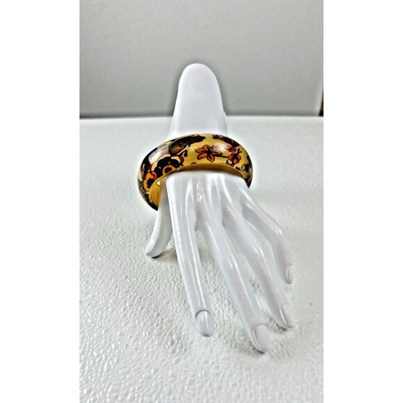 Vintage Boho Chic Classic Retro Floral Patterned Lucite Bangle Bracelet - Picture 2 of 7